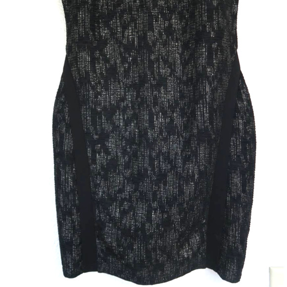 AQUA Sz S Black Sleeveless Bodycon Gold Metallic Classy Chic Shift‎ Dress - Picture 3 of 6